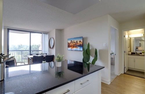 Pentagon City Apartment | Gym in Summer! Apt at Pentagon City