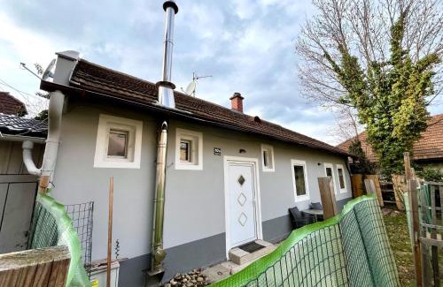 Bruck an der Mur House | Häuschen für Monteure, Autobahn