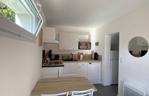 Lunel House | Hébergement 2 Chambres - 6 Personnes - Jardin - Jacuzzi - Animaux Acceptés