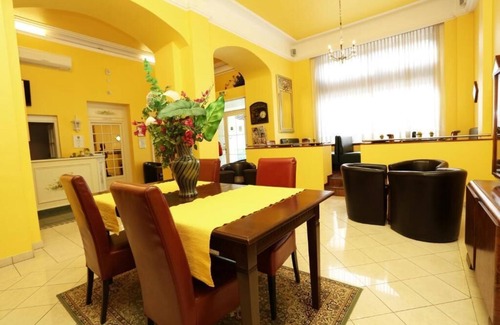 Saint-Louis Hotel | Hôtel Berlioz