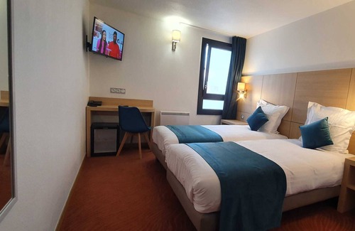 Coignieres Hotel | Hôtel du Golf - Coignières