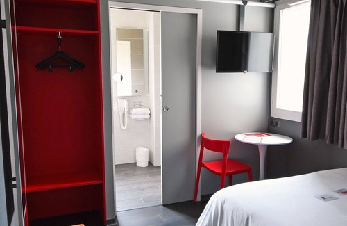 Saintes Hotel | Hôtel ibis Saintes