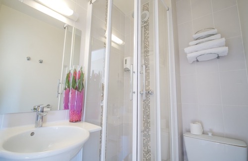 Chartres Hotel | Hôtel Inn Design Chartres Resto Novo