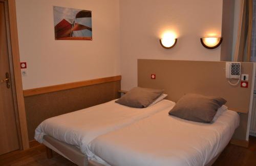 Intra Muros Hotel | Hôtel La Porte Saint Pierre-Logis Hôtel Intra Muros