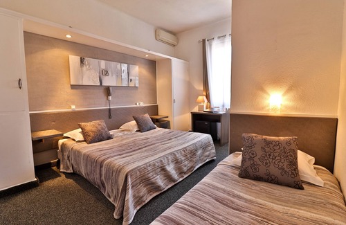 Sainte-Maxime City Centre Hotel | Hôtel Le Chardon Bleu