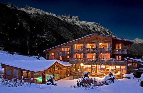 Le Lavancher Hotel | Hôtel Le Jeu de Paume