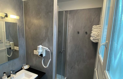 Cherbourg-en-Cotentin Hotel | Hôtel Le Louvre