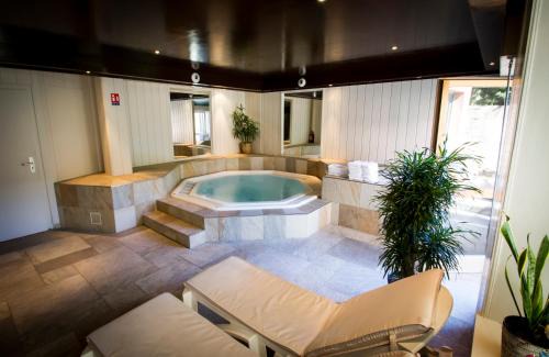 Ribeauville Hotel | Hôtel Le Ménestrel