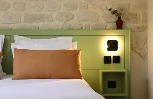 Costieres Hotel | Hôtel Le Pré Galoffre