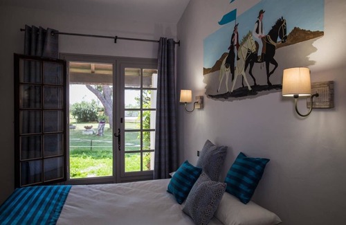 Saintes-Maries-de-la-Mer Hotel | Hôtel Mas des Barres