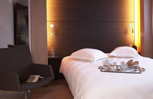 Bouguenais Hotel | Hôtel Oceania Nantes Aéroport