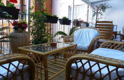 Villa Montmorency Hotel | Hôtel Poussin