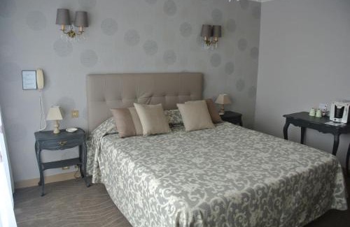 Saint-Palais-sur-Mer Hotel | Hôtel Primavera