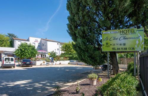 Vallon-Pont-d'Arc Hotel | Hôtel Restaurant Le Clos Charmant