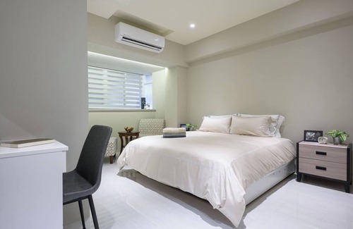 Xinyi Apartment | H&K 4/2 Taipei 101 Wuxing Home away from Home