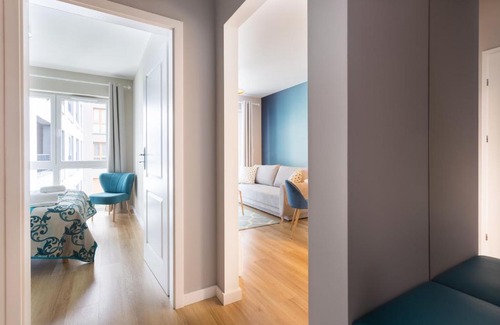 Grunwald Apartment | H2 APARTMENT- Gąsiorowskich 4 - Parking Podziemny - Self Check In 24h - MTP Targi - PKP - Sklep Netto w budynku