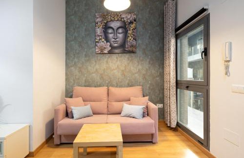 La Victoria Apartment | H2M Victoria 13 Smart TV Quiet Ideal for working