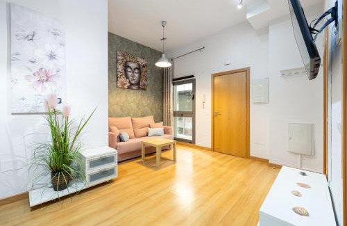 La Victoria Apartment | H2M Victoria 13 Smart TV Quiet Ideal for working