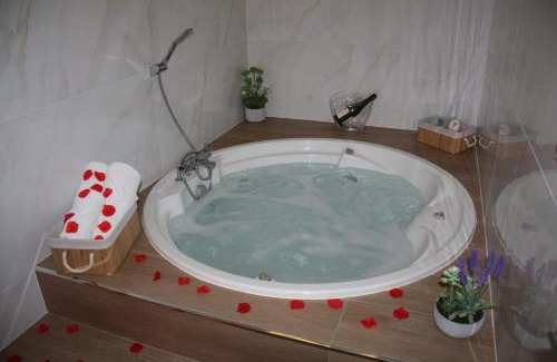 Cordoba Hotel | Hacienda Guadalquivir