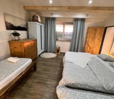 Sebechleby Apartment | Hacienda Napoli