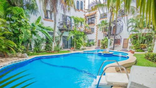 Downtown Apartment | Hacienda San Jose Condo by BVR