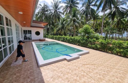 Thepha Villa | Hadkaew Thepha Pool Villa by Jehsana