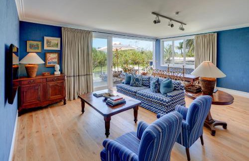 Cabarita Beach Hotel | Halcyon House