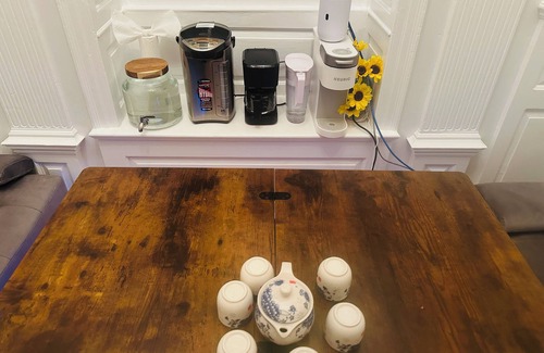 Exeter Apartment | Hale Loft w/kitchen, bath, laundry next to PEA