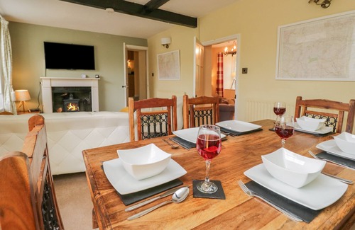 Bretherdale House | HALF ISLAND HOUSE, pet friendly, with open fire in Sedbergh