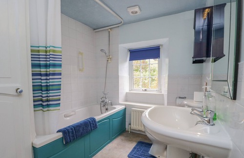 Bretherdale House | HALF ISLAND HOUSE, pet friendly, with open fire in Sedbergh