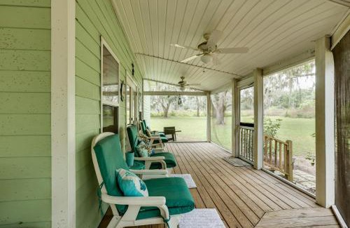 Valona House | half Mi to Sapelo River Family Home with Large Yard