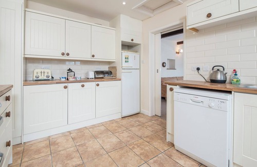 St Davids House | Halfways, Holiday Home St Davids, Sleeps 8, 4 bedrooms, bathrooms