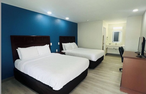 North San Antonio - SAT Hotel | Hallmark Inn and Suites