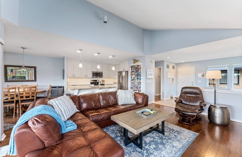 Wapato Point Condo | Halmalka 511B Wapato Point Resort Sandy Beach Waterfront Amenities, Sleeps 8