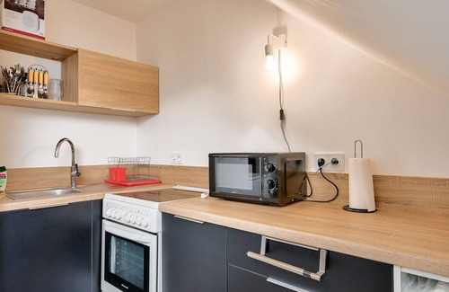 Adervielle-Pouchergues Apartment | Hameau de la Belle Sayette, flat for 4