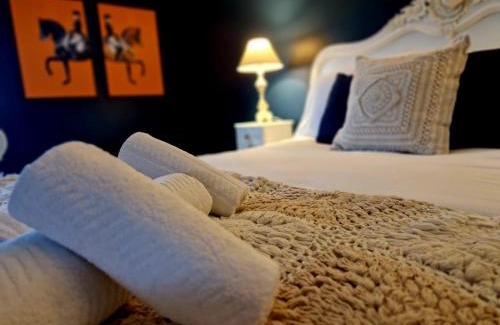 Knott End-on-Sea Apartment | Hamilton-The Alexander suite luxury holiday Let's