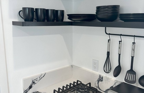 North Hollywood Apartment | "Hamlin House" Studio