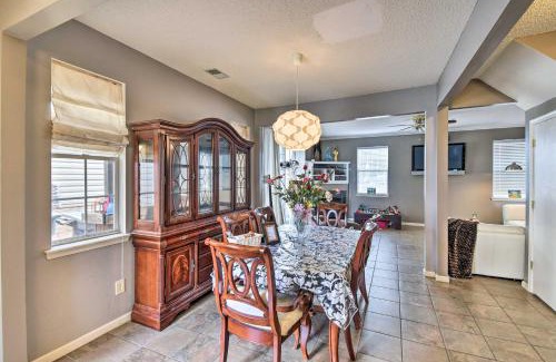 Hampton House | Hampton Home with Fireplace and Close to Beaches!