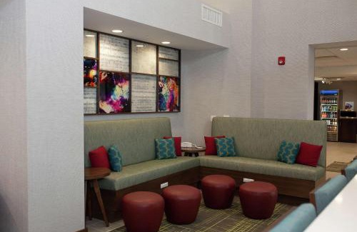 Dundee Hotel | Hampton Inn and Suites Dundee