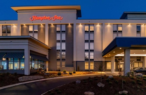 Asheville Hotel | Hampton Inn Asheville-Tunnel Road