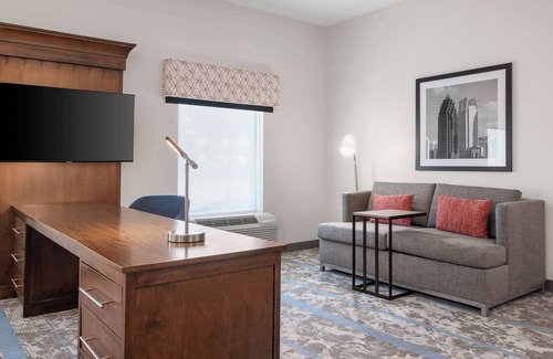 McDonough Hotel | Hampton Inn Atlanta McDonough