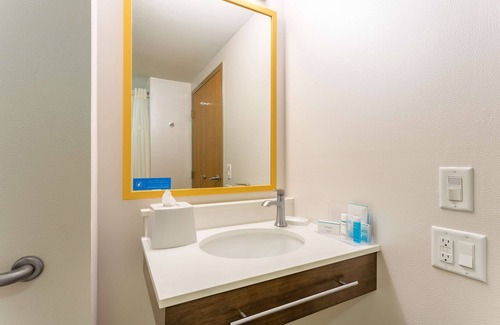 Southwest Area Hotel | Hampton Inn - Cedar Rapids
