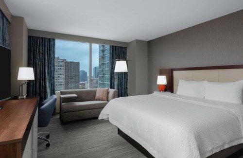 Near South Side Hotel | Hampton Inn Chicago McCormick Place
