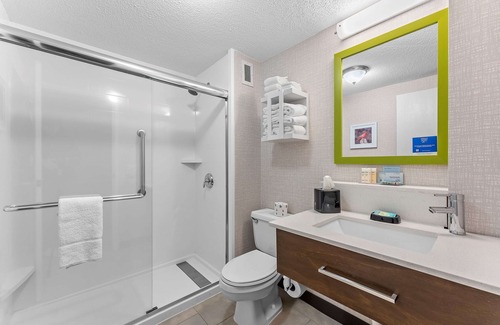 Westlake Hotel | Hampton Inn Cleveland-Westlake