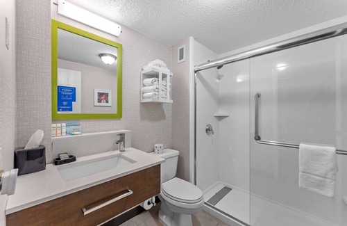 Westlake Hotel | Hampton Inn Cleveland-Westlake