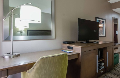 Dickson Hotel | Hampton Inn Dickson