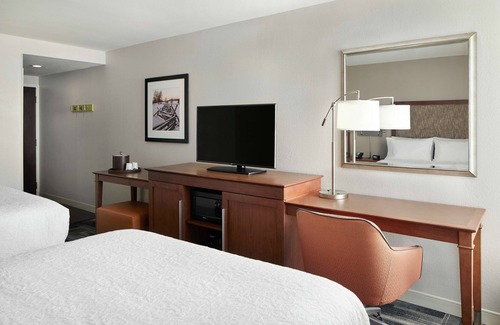 King of Prussia Hotel | Hampton Inn Philadelphia King of Prussia (Valley Forge)