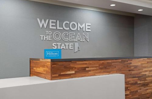 Wakefield-Peacedale Hotel | Hampton Inn South Kingstown - Newport Area