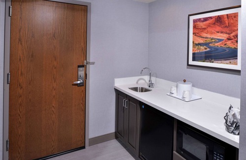 Carson City Hotel | Hampton Inn & Suites Carson City