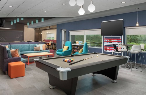 Charlotte Hotel | Hampton Inn & Suites Charlotte Airport Lake Pointe